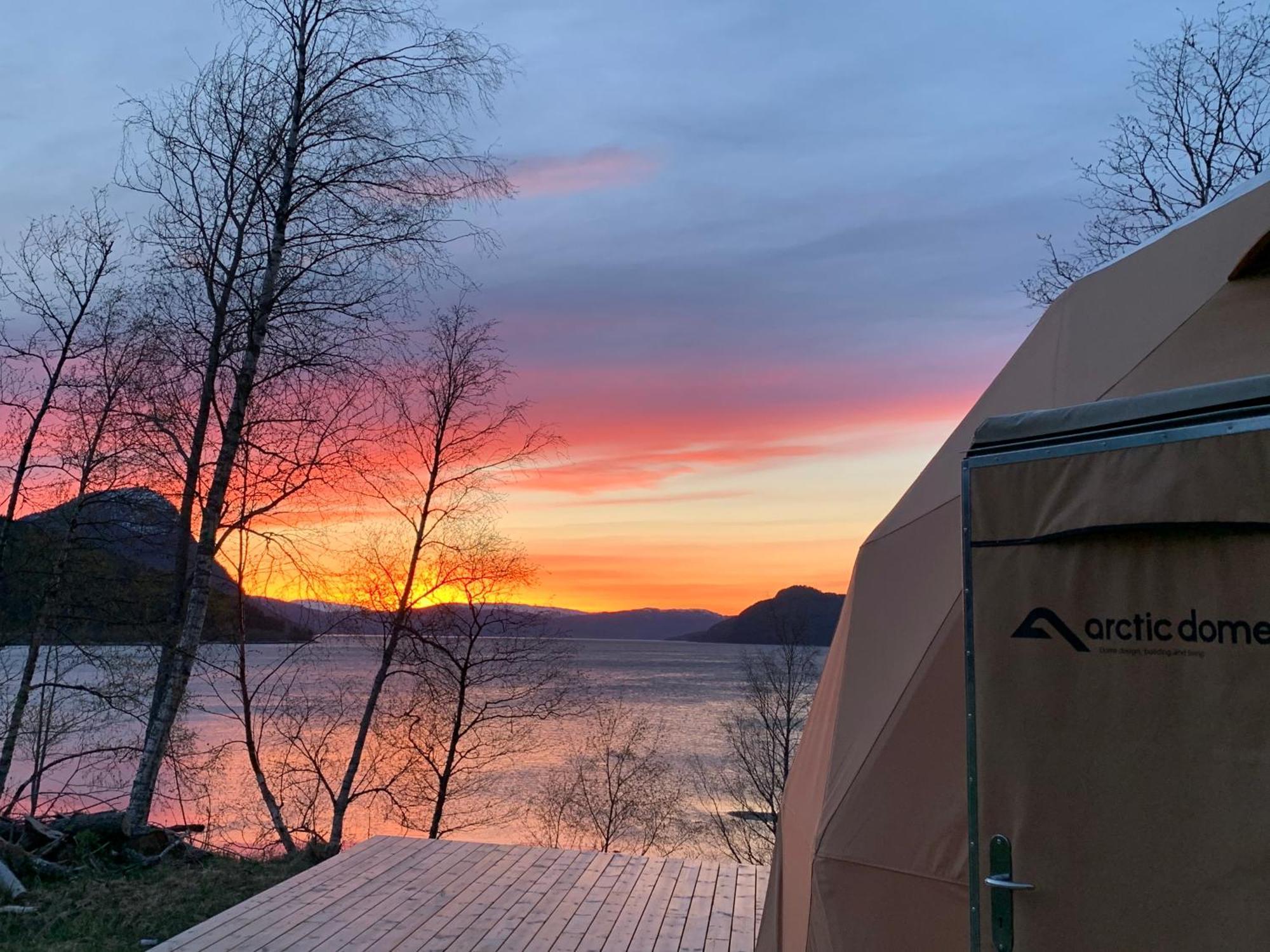 Fugelvagen, Cabins And Glamping Alvund Kültér fotó