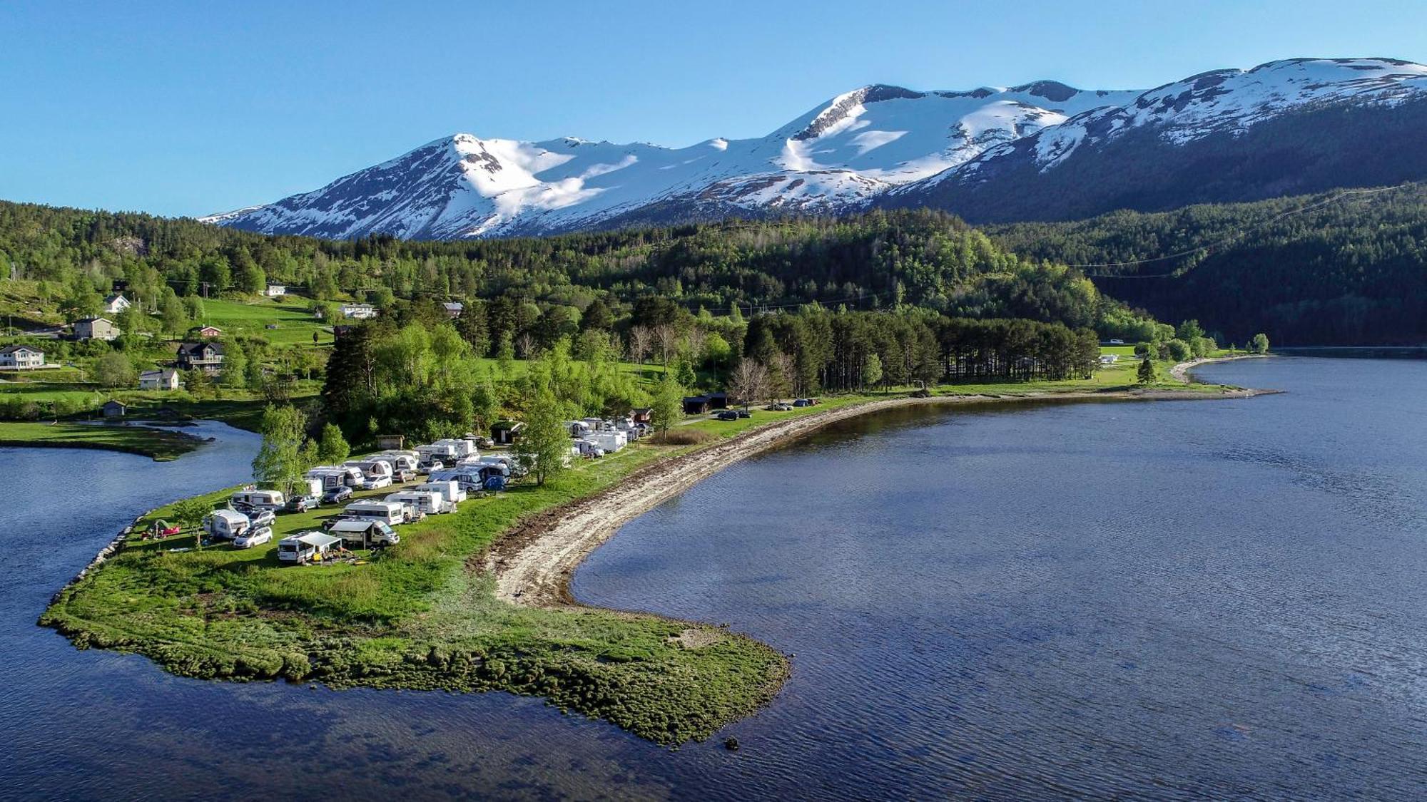 Fugelvagen, Cabins And Glamping Alvund Kültér fotó